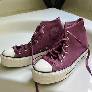 burgundy converse
